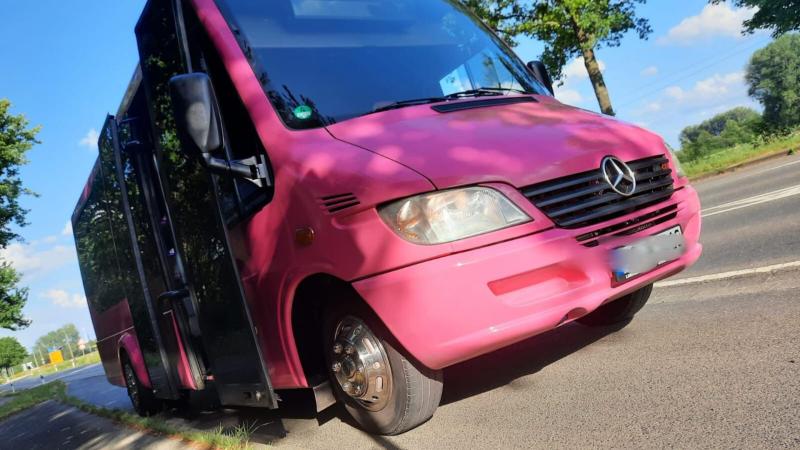 Compact & cozy party bus for smaller stag groups in Dusseldorf