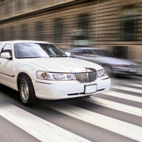 Luxurious Lincoln Town Car ready for stag dos in Dusseldorf